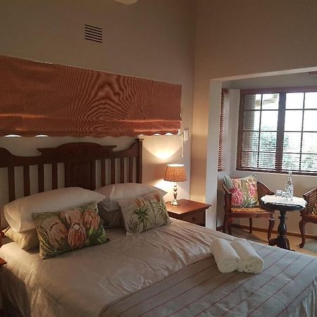 10 Steyn Apartment Oudtshoorn Bagian luar foto